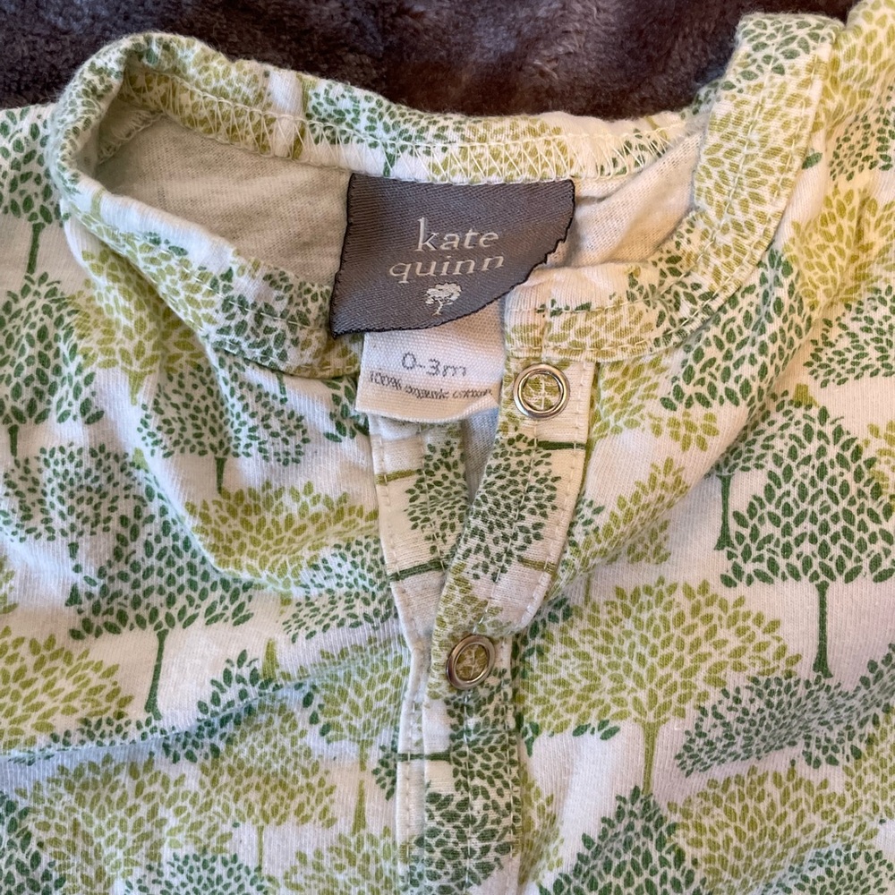 Kate Quinn sleep gown